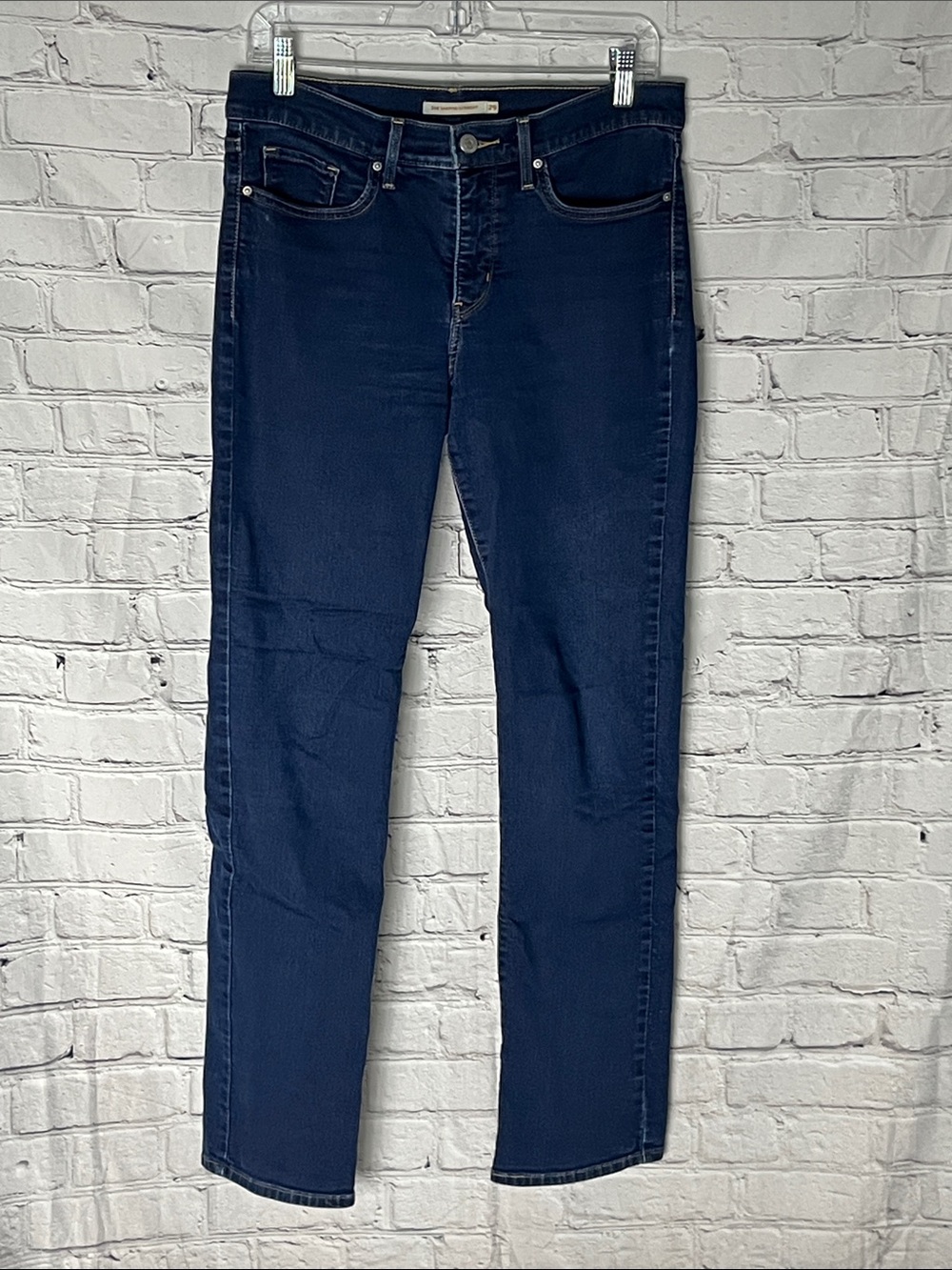 Levi's 314 Shaping Straight Jeans in Indigo